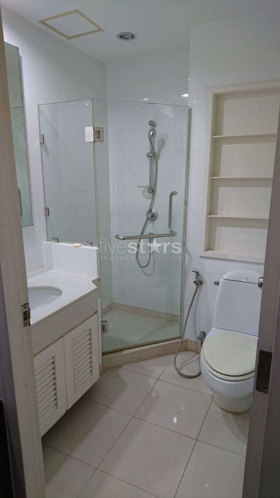 2 bedrooms condo for rent in Phromphong, photo 12