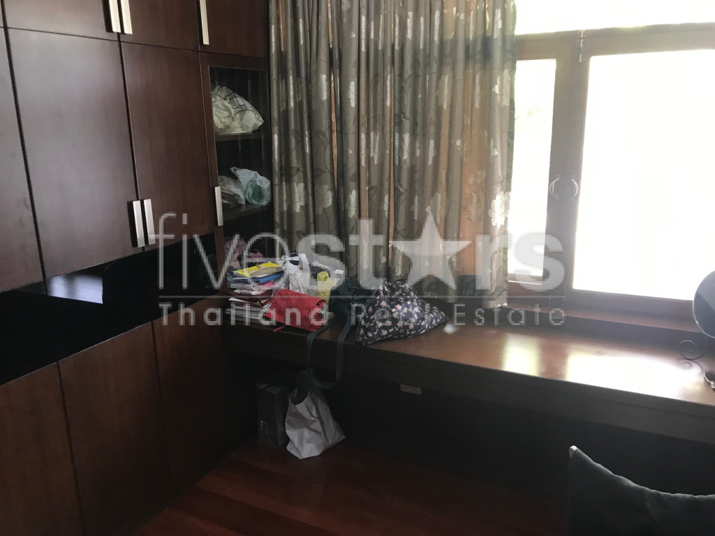 Maison non meublée de 4 chambres avec piscine privée à louer sur Thonglor, photo 8