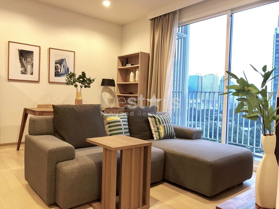 2 bedrooms condo for rent in Thonglor