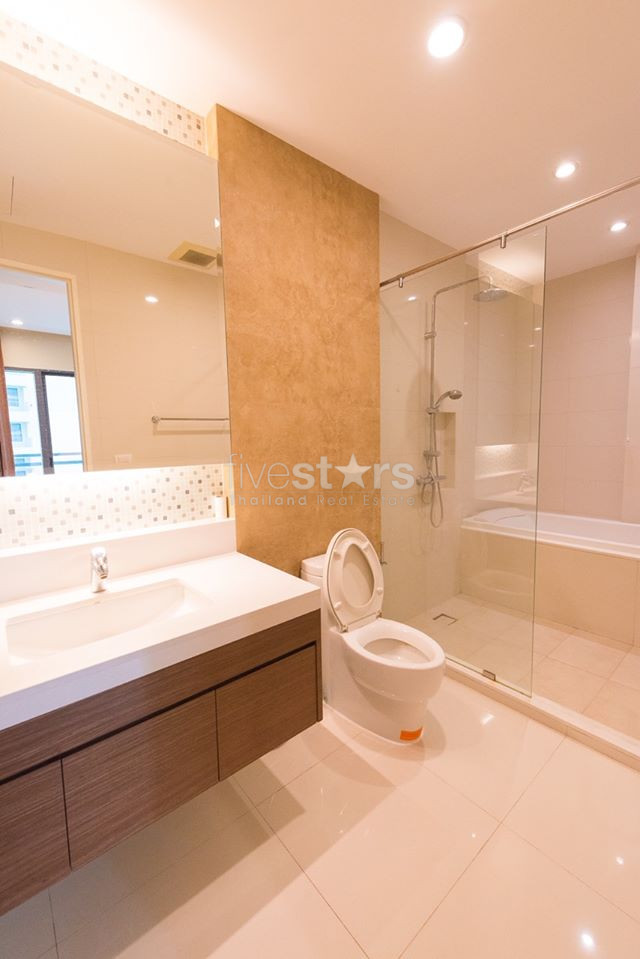 Appartement de 2 chambres à louer près de la station de BTS Phromphong, photo 10