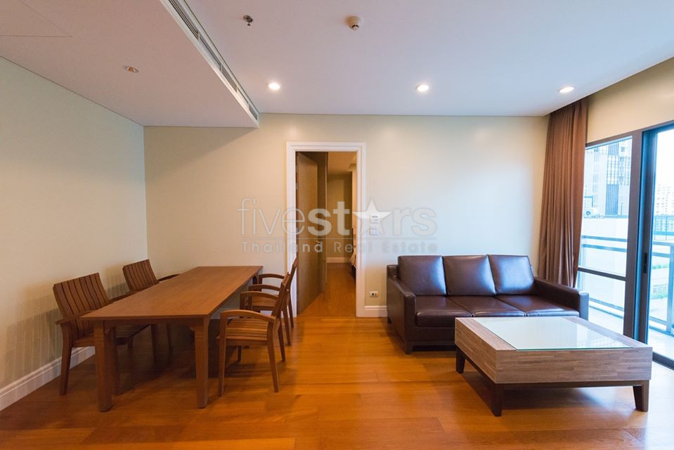 Appartement de 2 chambres à louer près de la station de BTS Phromphong, photo 3