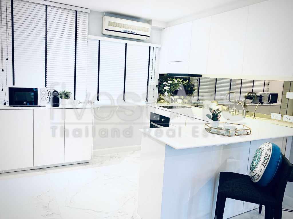 2 bedrooms condo for rent in Phrompong, photo 7