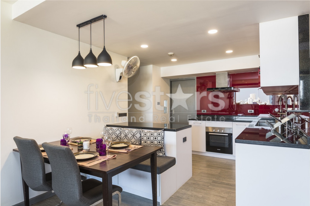 Appartement 3 chambres avec vues dégagées quartier Phromphong, photo 2