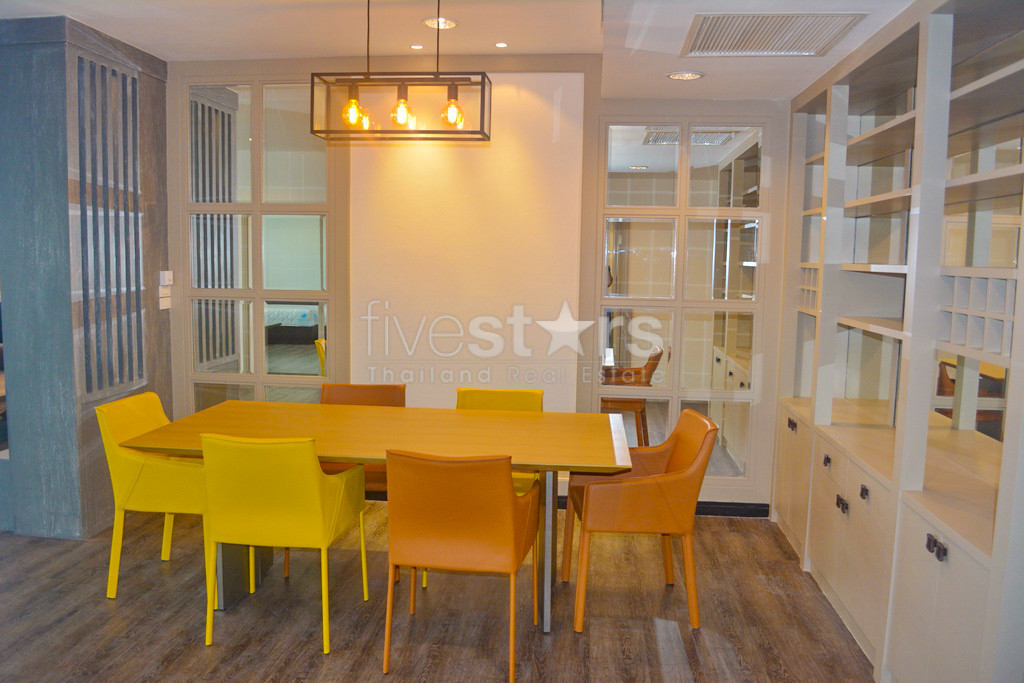 Appartement 2 chambres spacieux à louer quartier Phromphong, photo 10