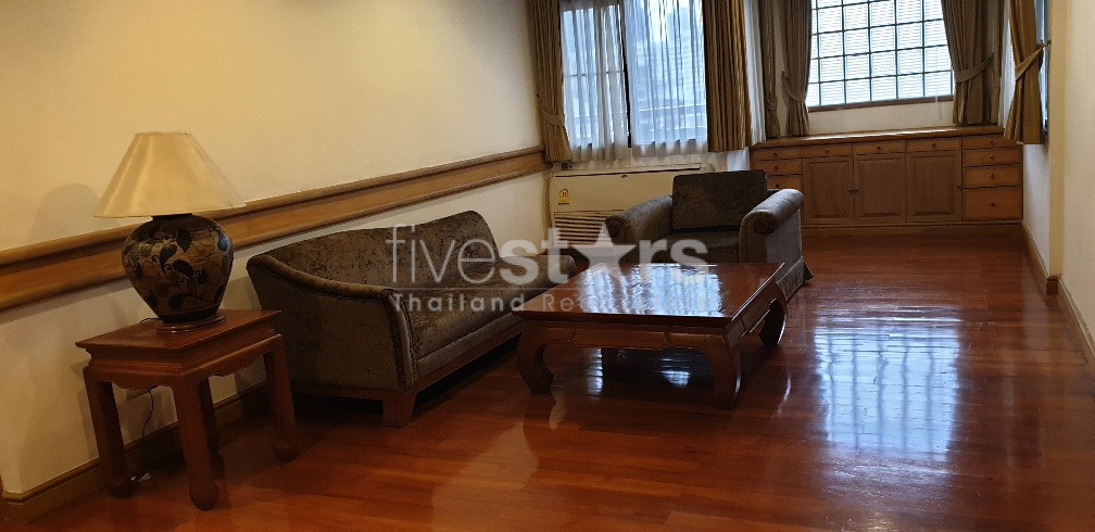 newly renovated penthouse,Duplex unit, bright, private big terrace & garden, photo 14