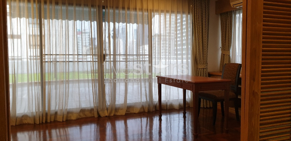 newly renovated penthouse,Duplex unit, bright, private big terrace & garden, photo 10