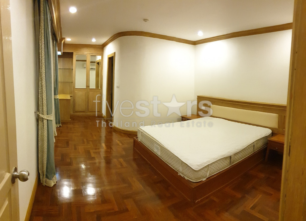 newly renovated penthouse,Duplex unit, bright, private big terrace & garden, photo 6