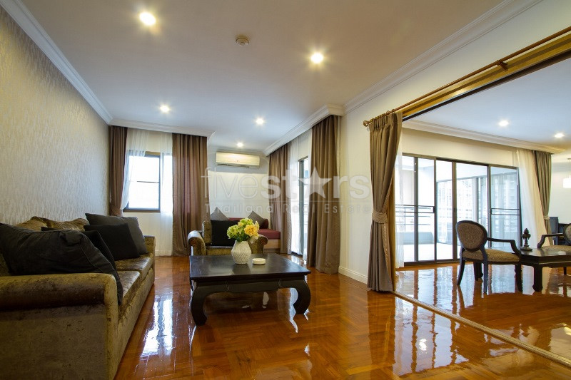 Duplex 3 bedrooms apartment for rent in Phrompong, photo 5