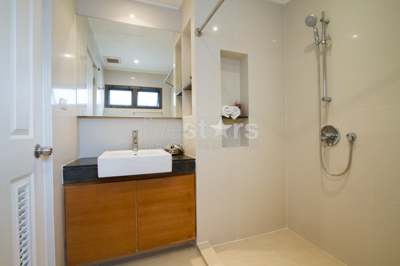 Apartment 3 bedrooms for rent in Phrompong, photo 9
