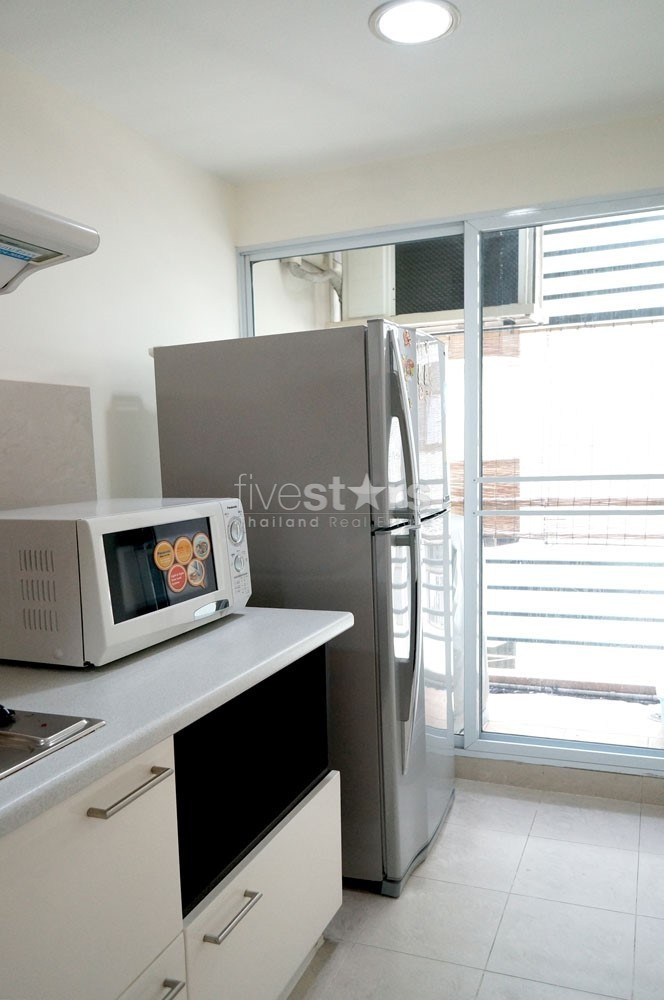 2 bedroom condo for rent on Phrom Phong, photo 12