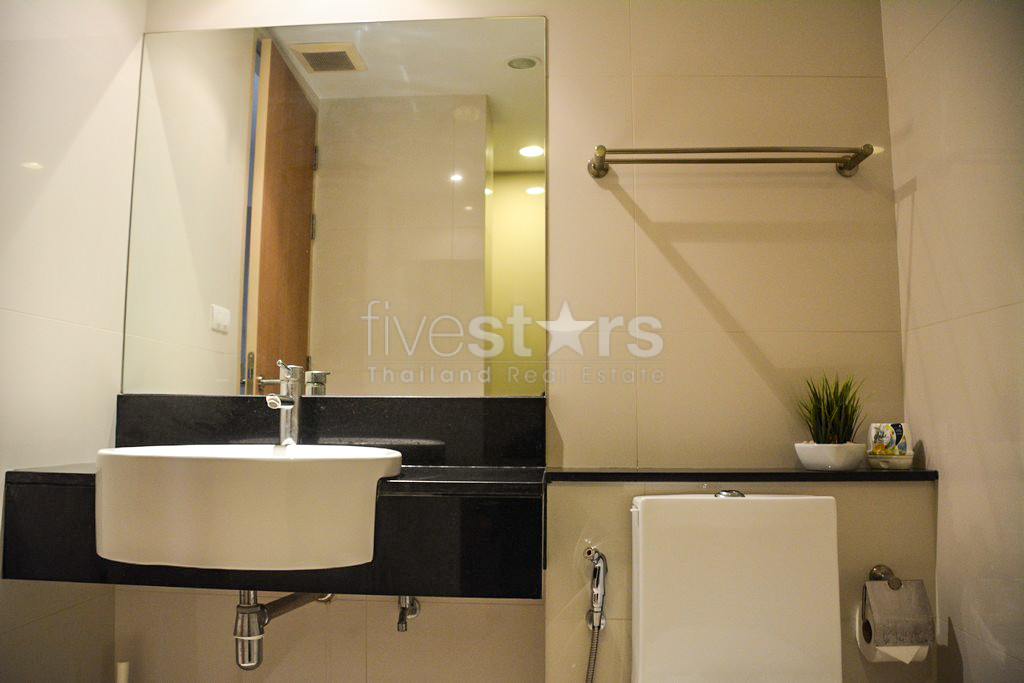 Appartement de 2 chambres à vendre à Thonglor, photo 15