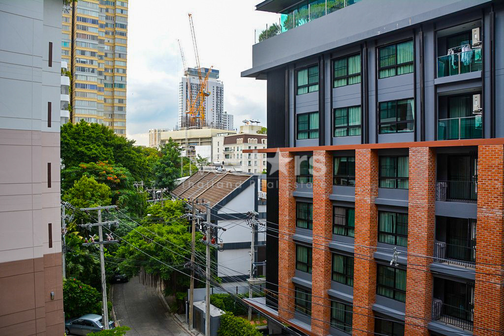 Appartement de 2 chambres à vendre à Thonglor, photo 2