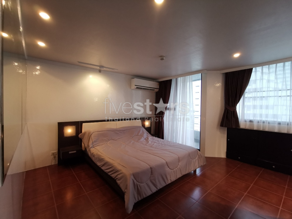 2 bedroom specious condo for rent on Phrom Phong, photo 4