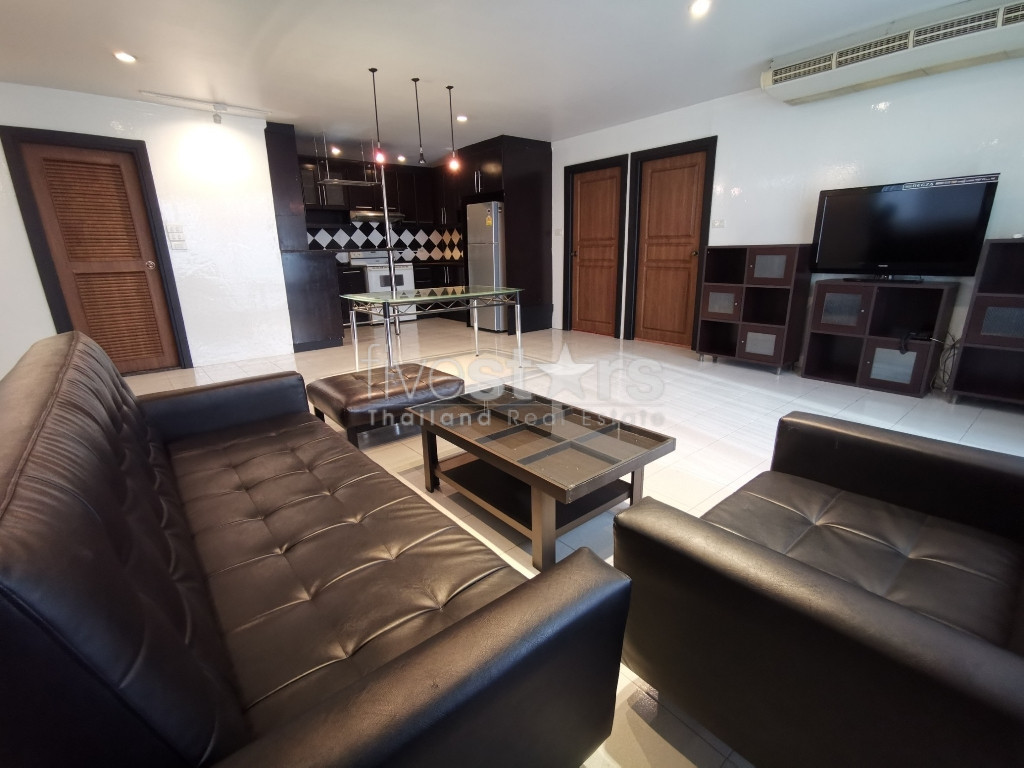 2 bedroom specious condo for rent on Phrom Phong