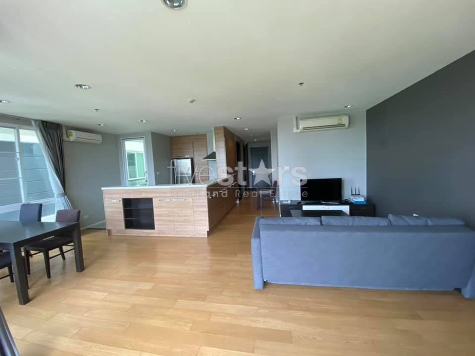 2 bedroom condominium for rent in Thonglor