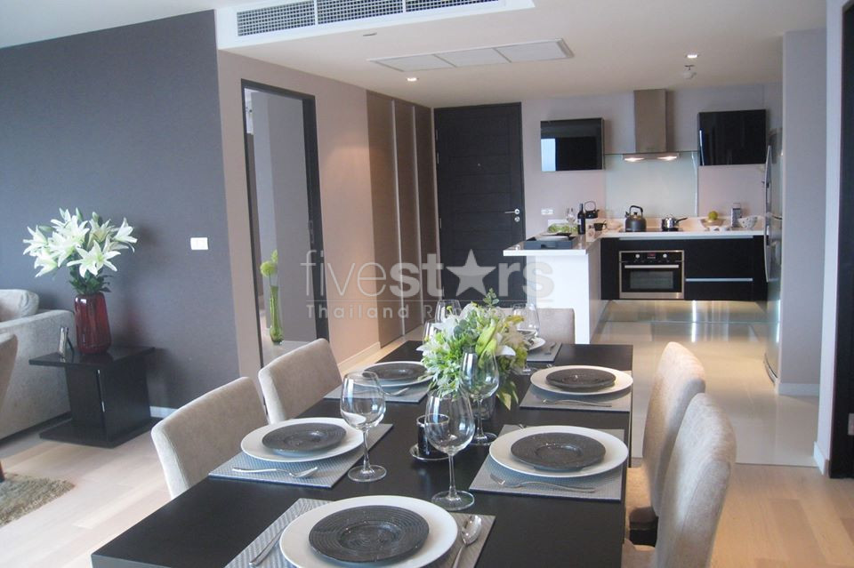 Condo spacieux de 2 chambres à louer sur Thong Lo, photo 4