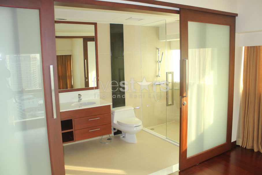 3 bedroom condo private pool for rent on Phrom Phong, photo 17