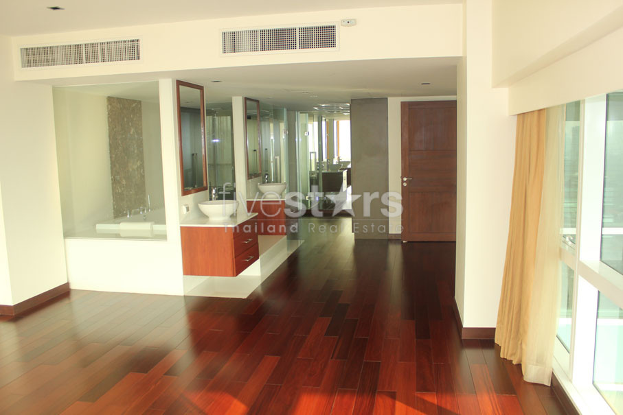 3 bedroom condo private pool for rent on Phrom Phong, photo 2