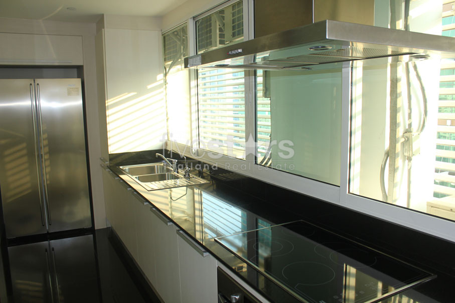3 bedroom condo private pool for rent on Phrom Phong, photo 10