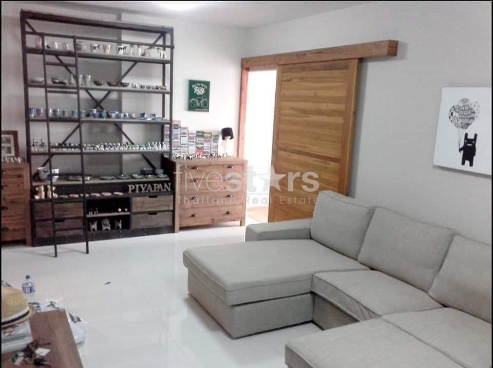 2 bedrooms condo for sale on Petchaburi Road