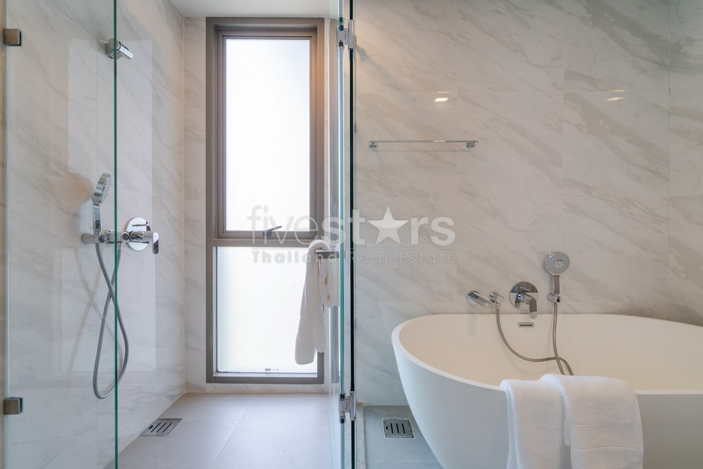 Appartement 3 chambres moderne et spacieux quartier Phromphong, photo 15