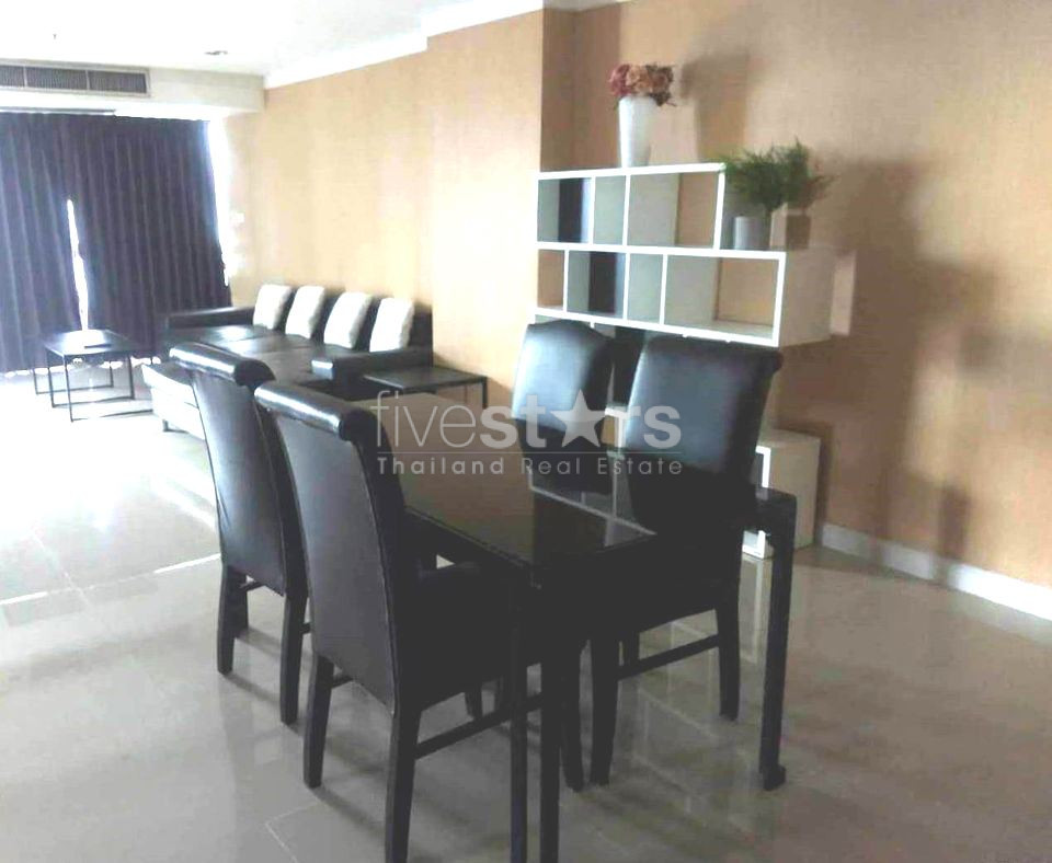 3 bedrooms condo for rent in Sukhumvit near BTS Phromphong, photo 5
