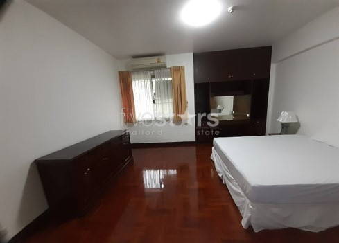 Appartement de 3 chambres acceptant les animaux à louer sur Phrom Phong, photo 4