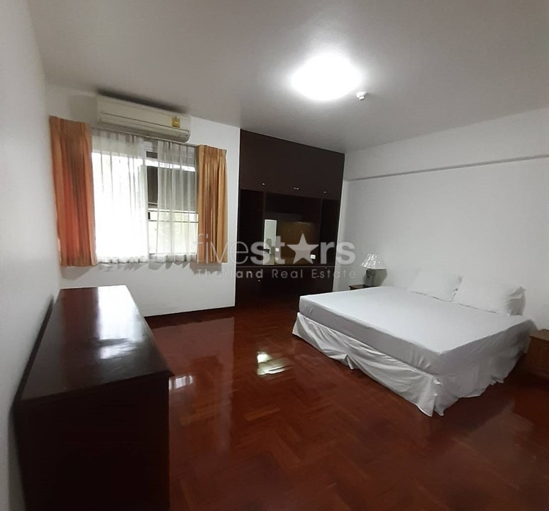 Appartement de 3 chambres acceptant les animaux à louer sur Phrom Phong, photo 3
