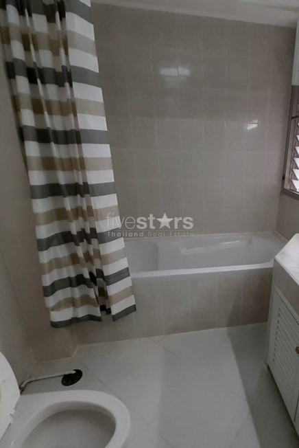 Appartement de 3 chambres acceptant les animaux à louer sur Phrom Phong, photo 12