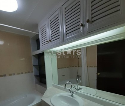 Appartement de 3 chambres acceptant les animaux à louer sur Phrom Phong, photo 13