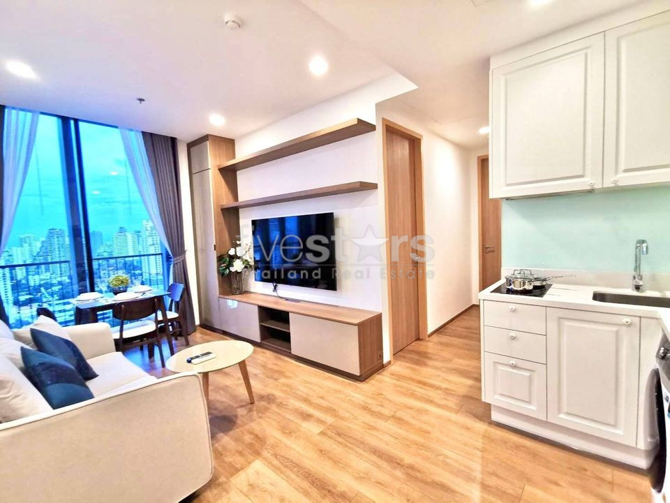 Modern 2 bedroom condo for rent in Sukhumvit, Phromphong area