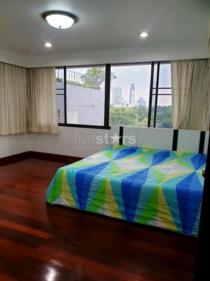 3 bedrooms condo for rent in Phrompong, photo 7
