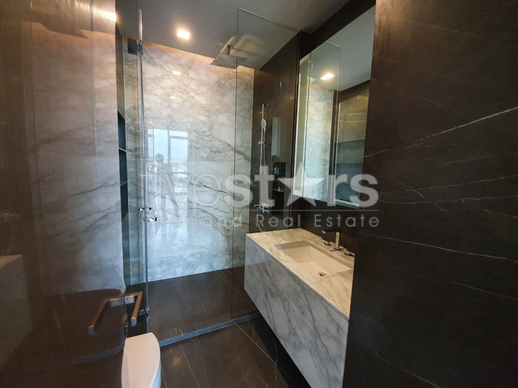 Appartement moderne avec 2 chambres à louer quartier Thonglor, photo 6