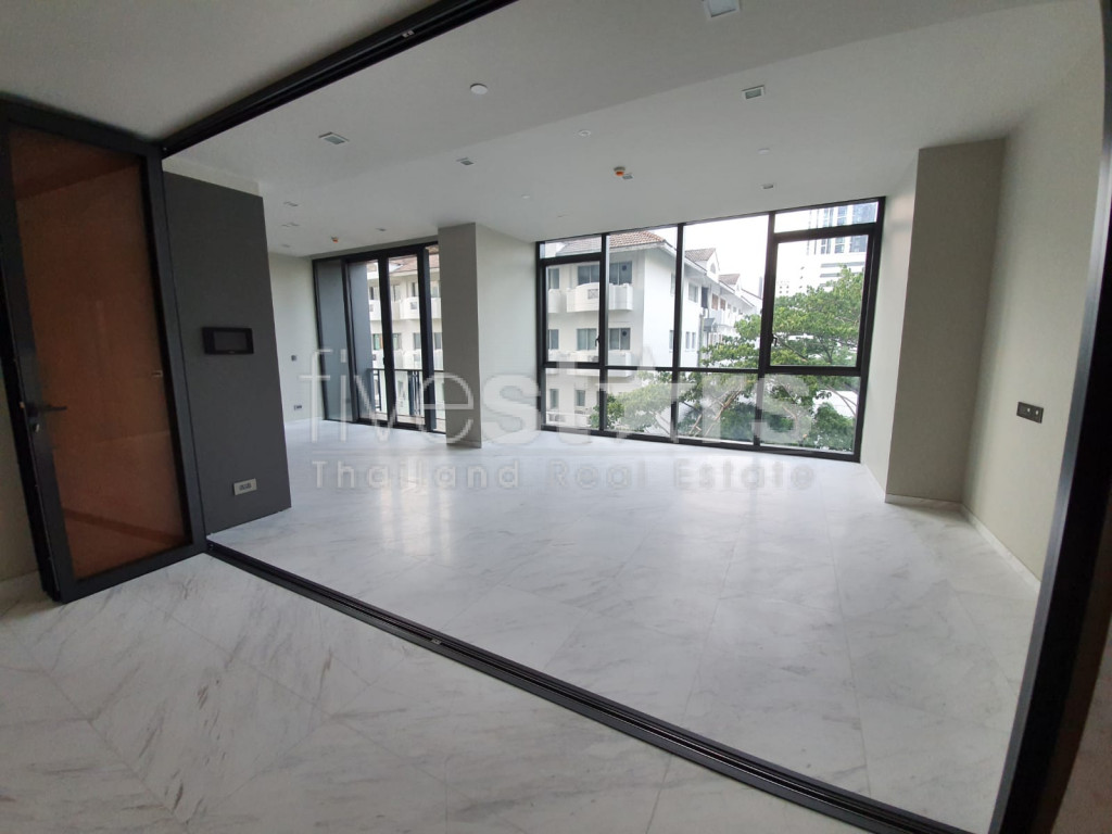 Appartement moderne avec 2 chambres à louer quartier Thonglor