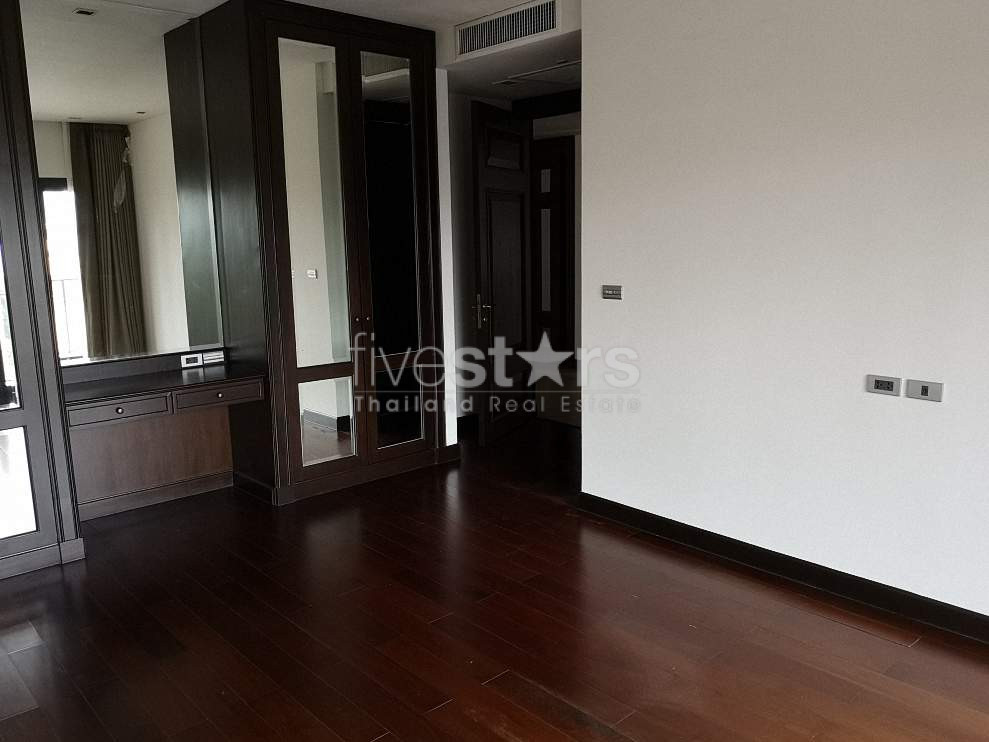 Appartement luxueux de 4 chambres à louer à Phrompong, photo 16