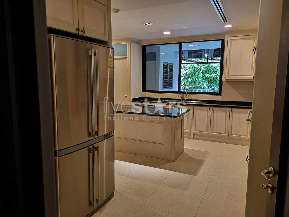Appartement luxueux de 4 chambres à louer à Phrompong, photo 20