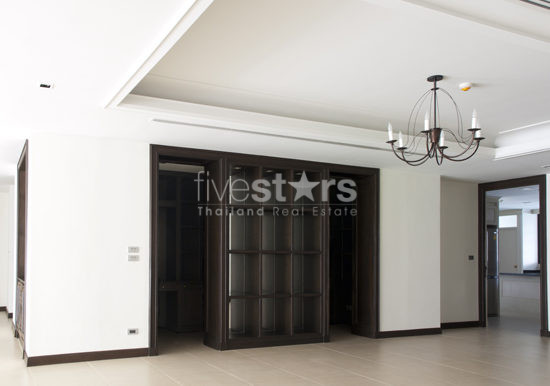 Appartement luxueux de 4 chambres à louer à Phrompong, photo 18