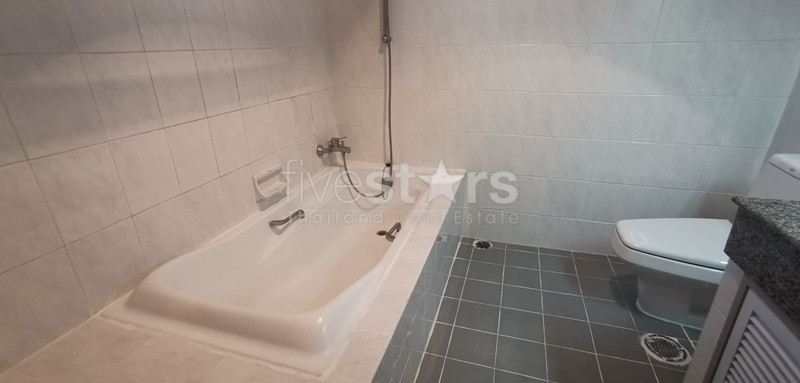 Spacious 3 bedrooms with big balcony., photo 10