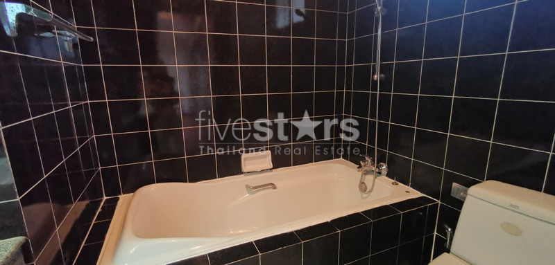 Spacious 3 bedrooms with big balcony., photo 7