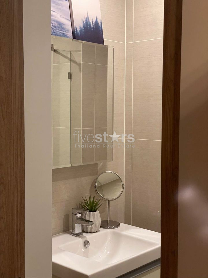 Copropriété meublée de 2 chambres près de Phrompong BTS, photo 8