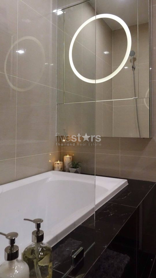 Copropriété meublée de 2 chambres près de Phrompong BTS, photo 6
