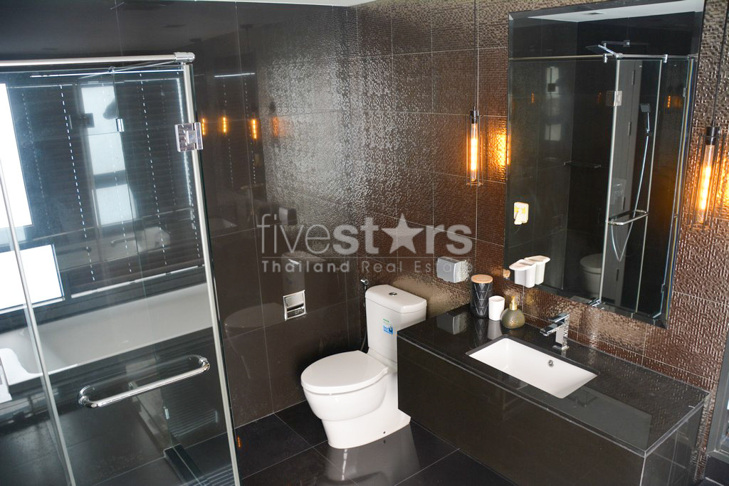 Appartement 2 chambres moderne et haut en étage proche BTS Thonglor, photo 13