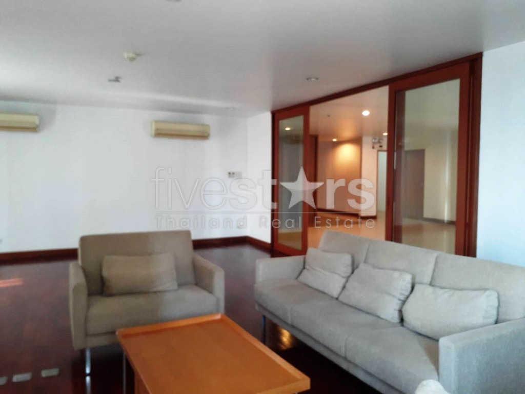 4 bedroom condo for rent on Phrom Phong, photo 4