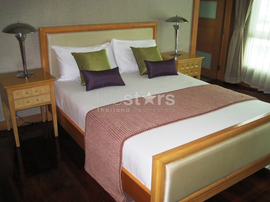 3 bedroom condo for rent on Phrom Phong, photo 2