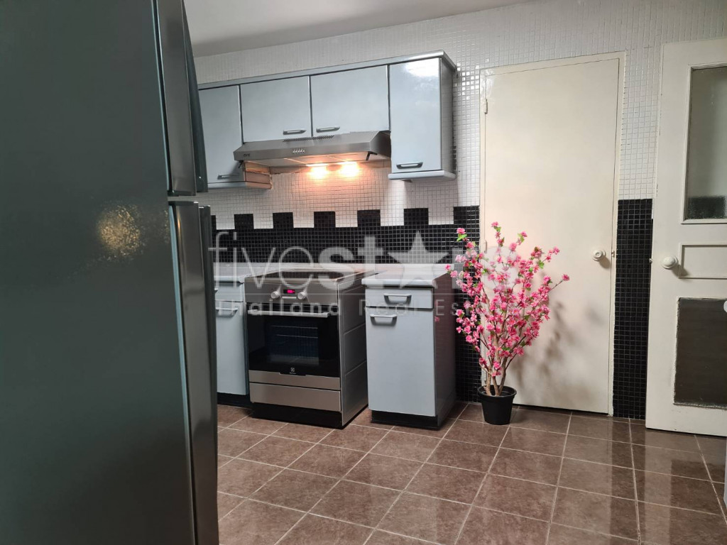 3 bedrooms condo for rent in Phromphong, photo 16