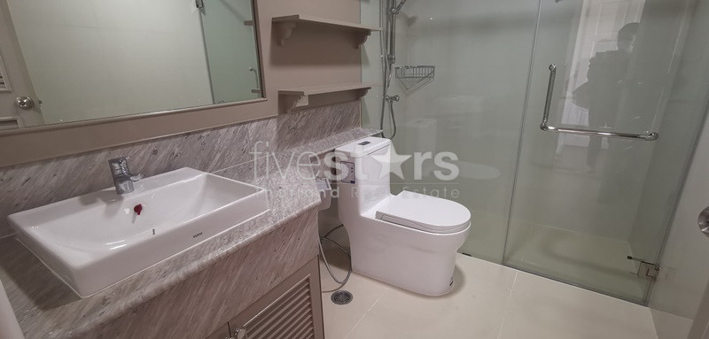 2 bedrooms condo for rent in Phrompong area, photo 17
