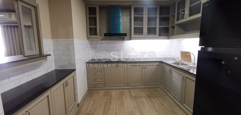 2 bedrooms condo for rent in Phrompong area, photo 3