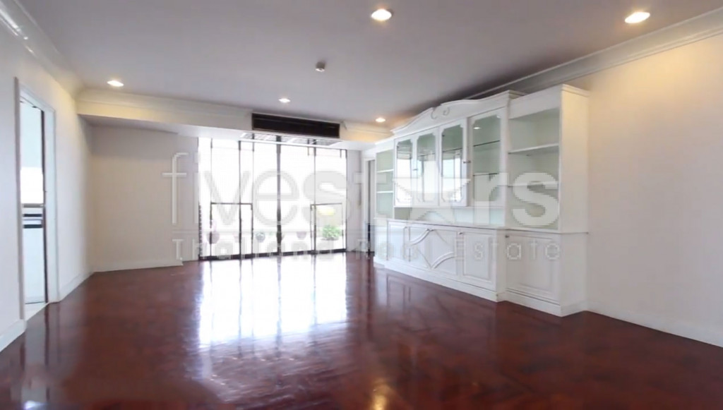 3 bedroom pet friendly condo for rent on Phrom Phong, photo 2