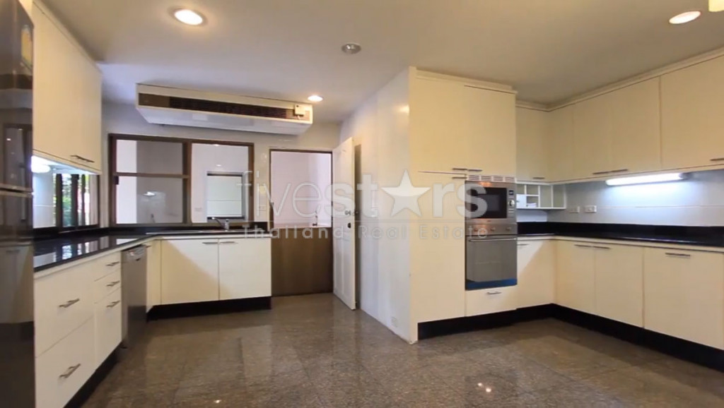 5 bedroom pet friendly condo for rent on Phrom Phong, photo 11