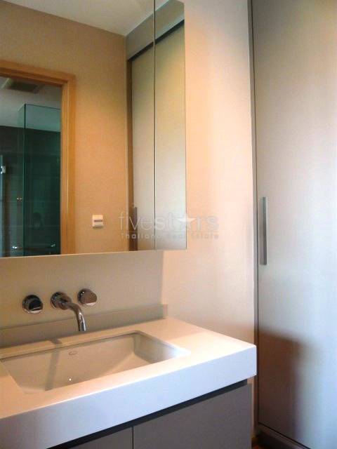 Condo de 2 chambres à vendre près de la station Thong Lo BTS, photo 5